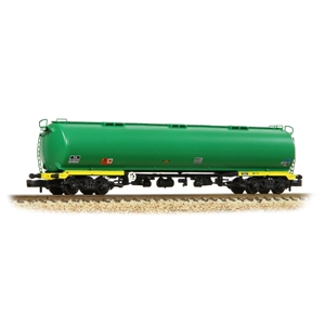 373-561A BR 102T TEA Bogie Tank Wagon 'BP' Green (image for) 373-561A BR 102T TEA Bogie Tank Wagon 'BP' Green